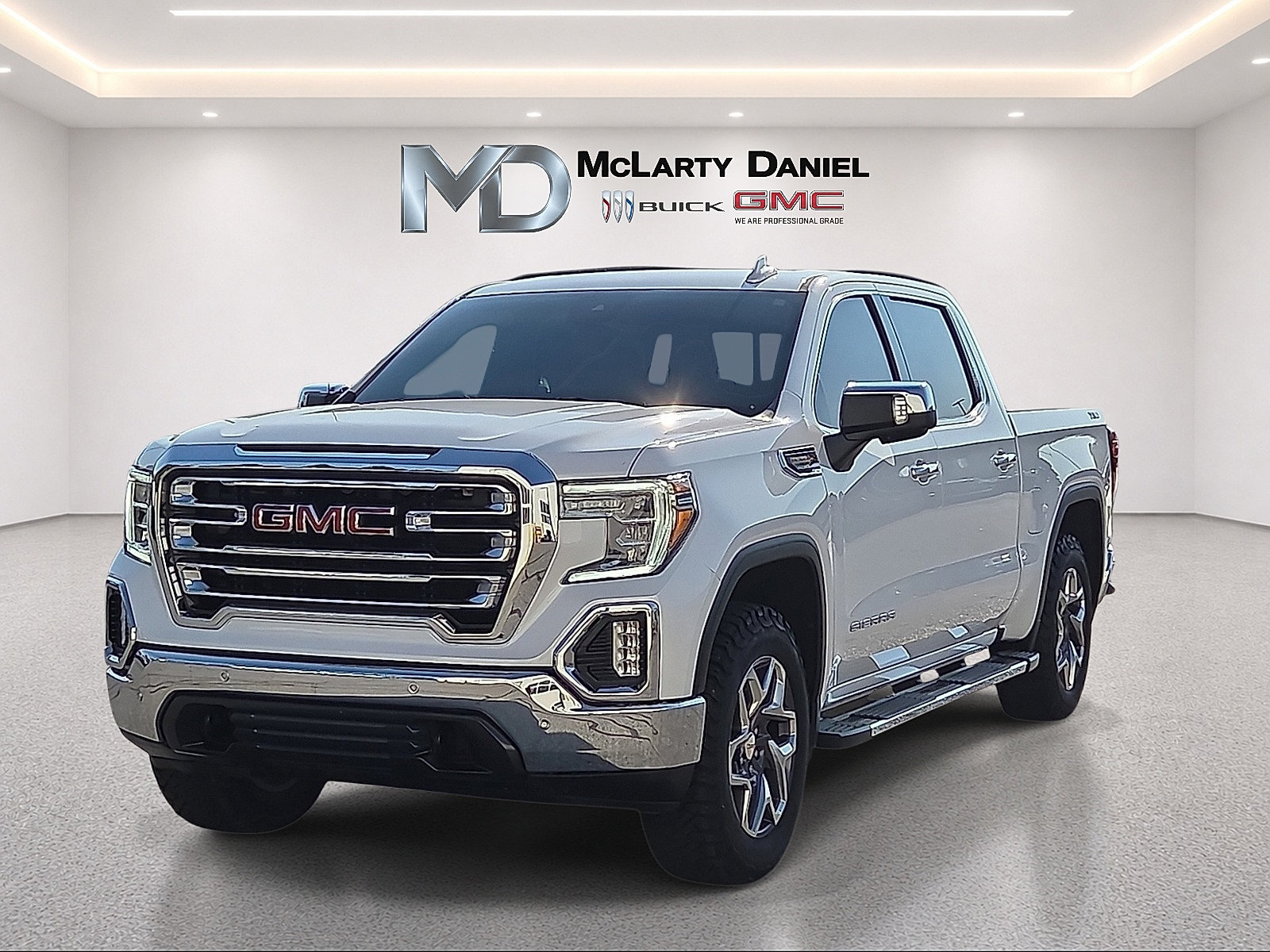 Certified 2022 GMC Sierra 1500 SLT AWD/4WD image 3