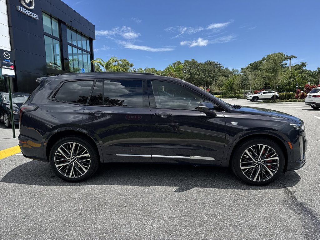 Used 2024 Cadillac XT6 Sport w/ Platinum Package AWD/4WD image 5