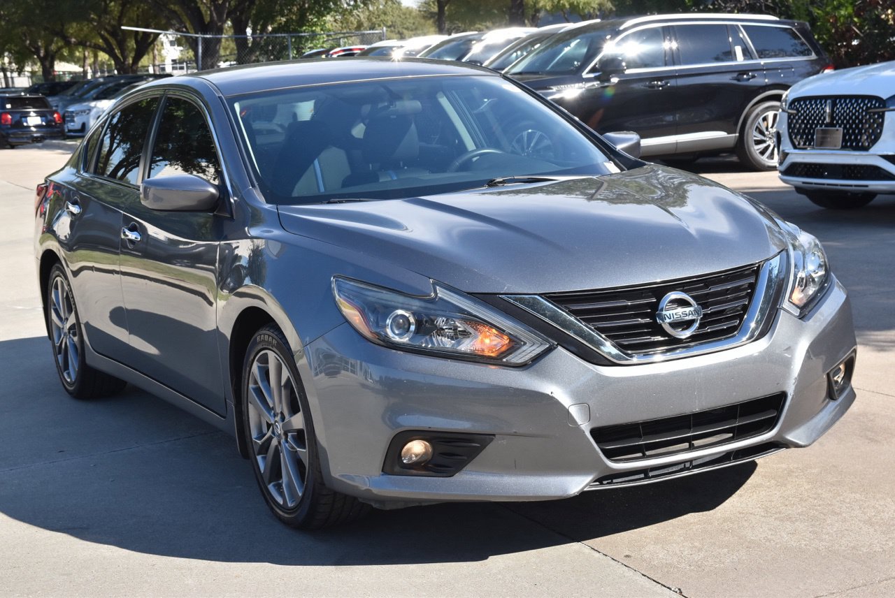 Used 2018 Nissan Altima 2.5 SR w/ SR Special Edition FWD image 4