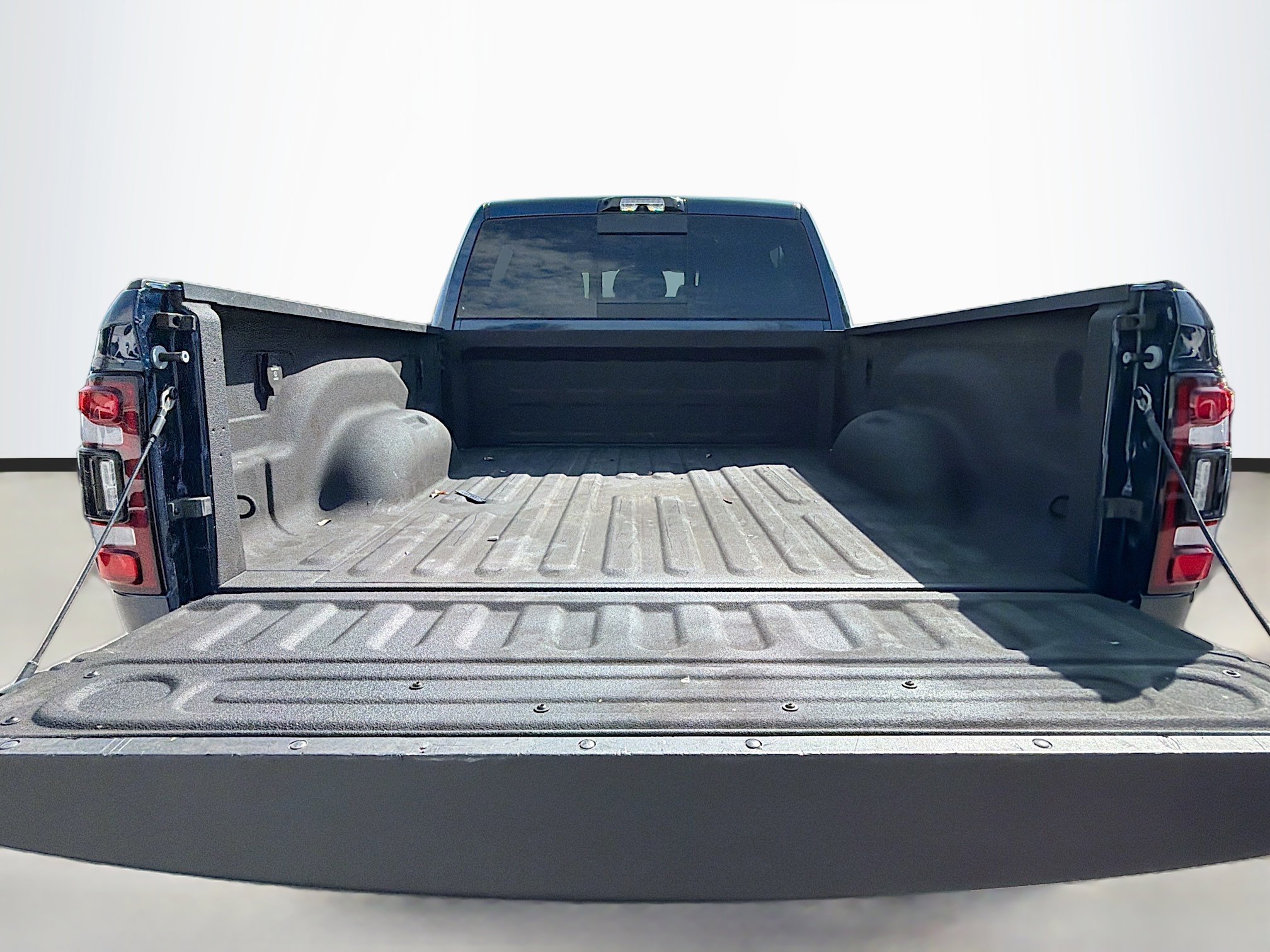 Used 2024 RAM 2500 Laramie w/ Night Edition image 12