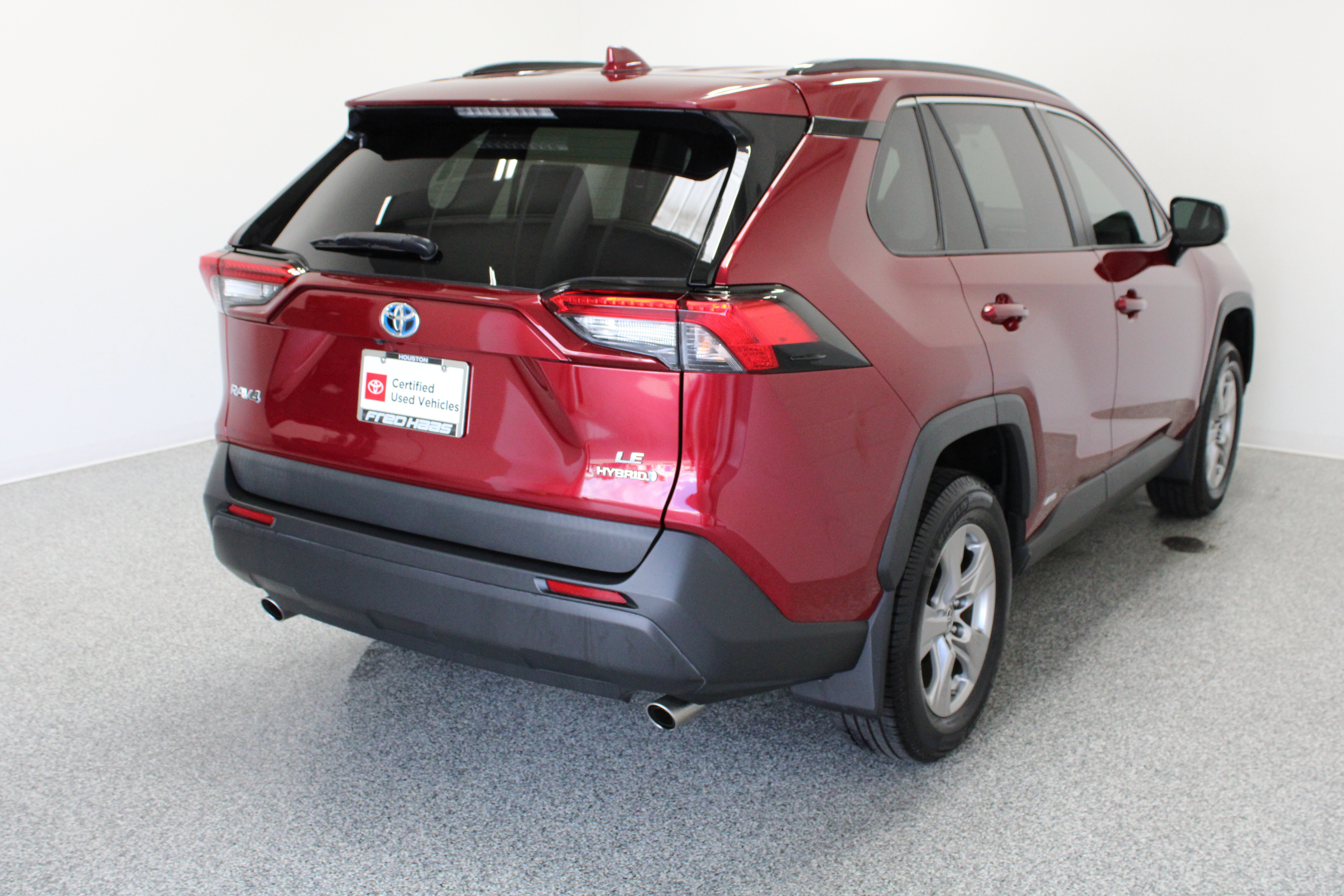 Used 2022 Toyota RAV4 LE AWD/4WD image 7