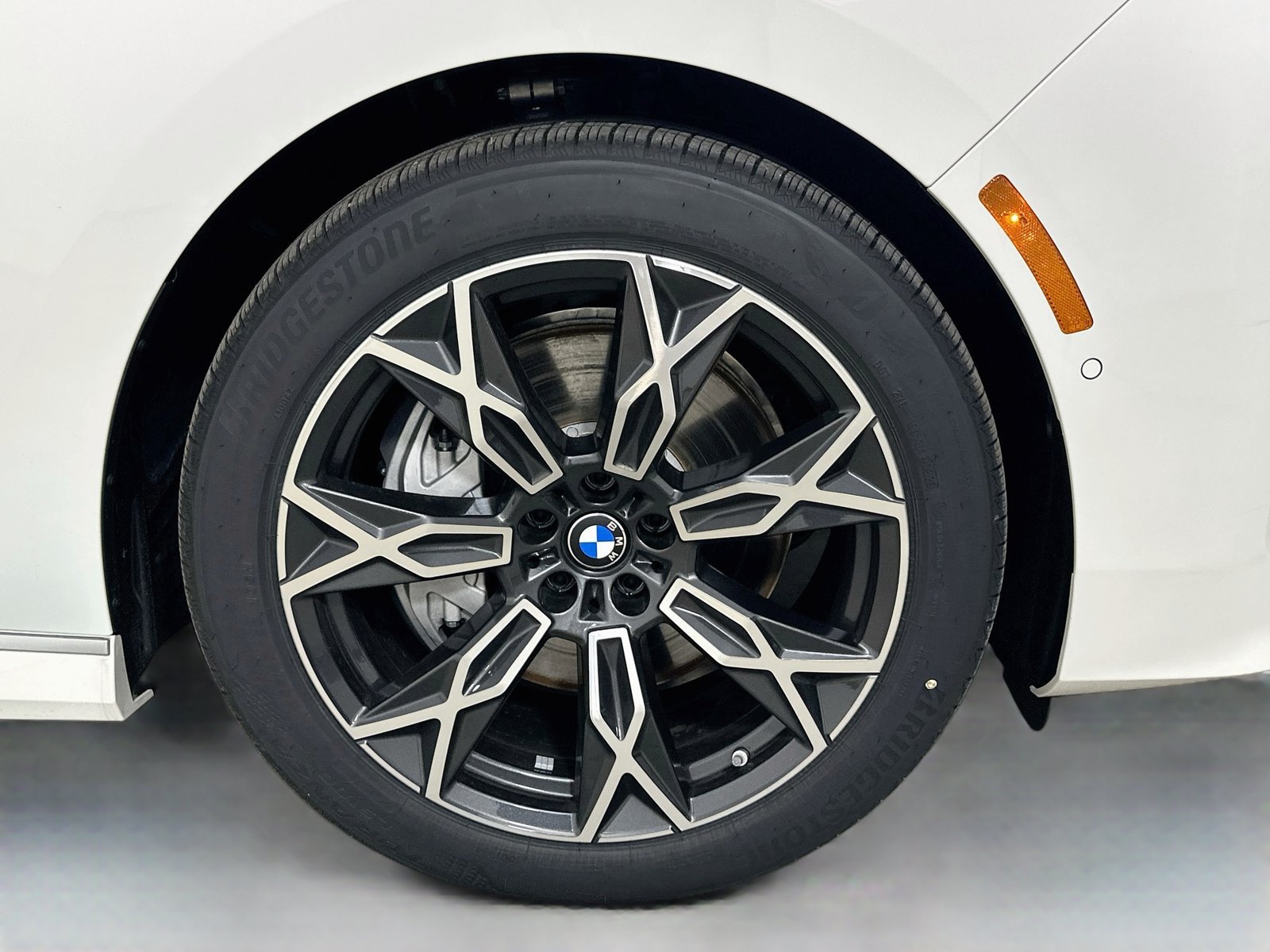 New 2027 BMW 740i xDrive AWD/4WD image 10