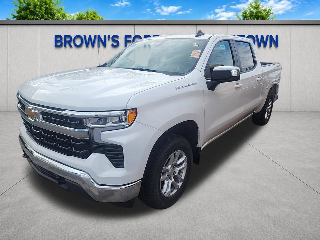Used 2022 Chevrolet Silverado 1500 LT AWD/4WD image 4