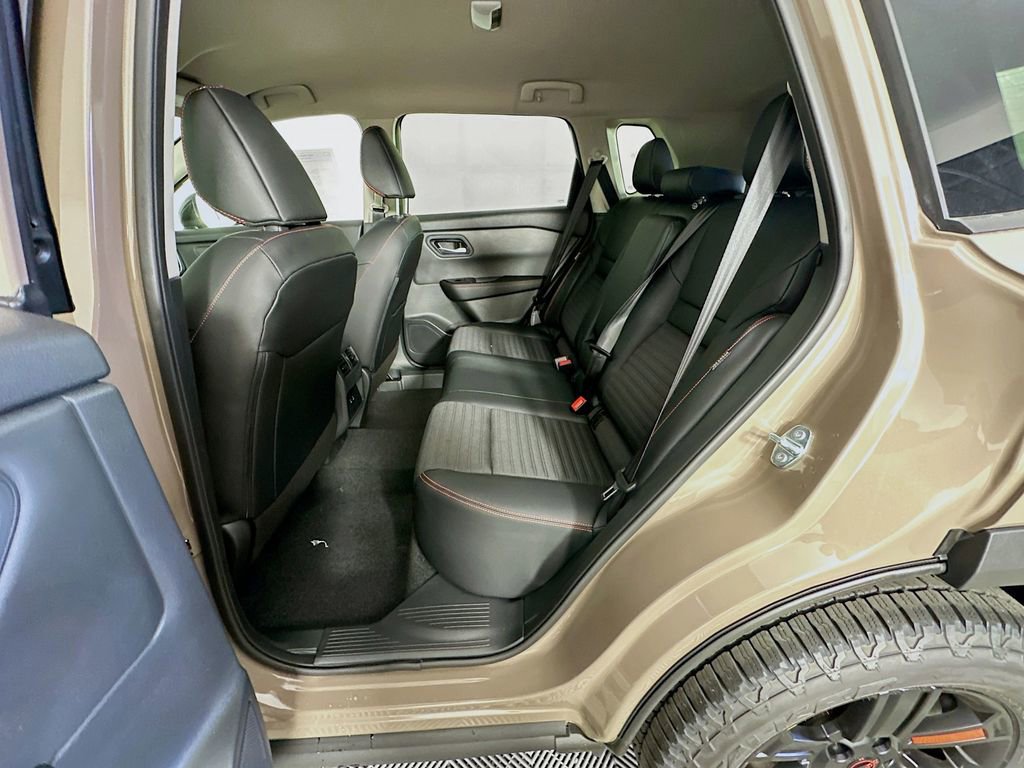 New 2026 Nissan Rogue SV image 32