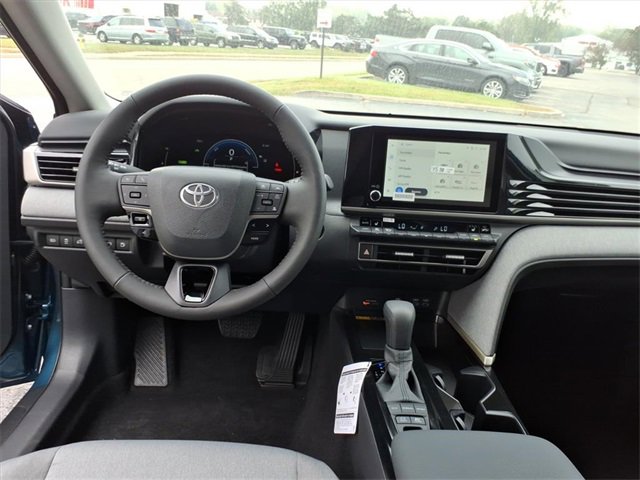 New 2026 Toyota Camry LE image 8
