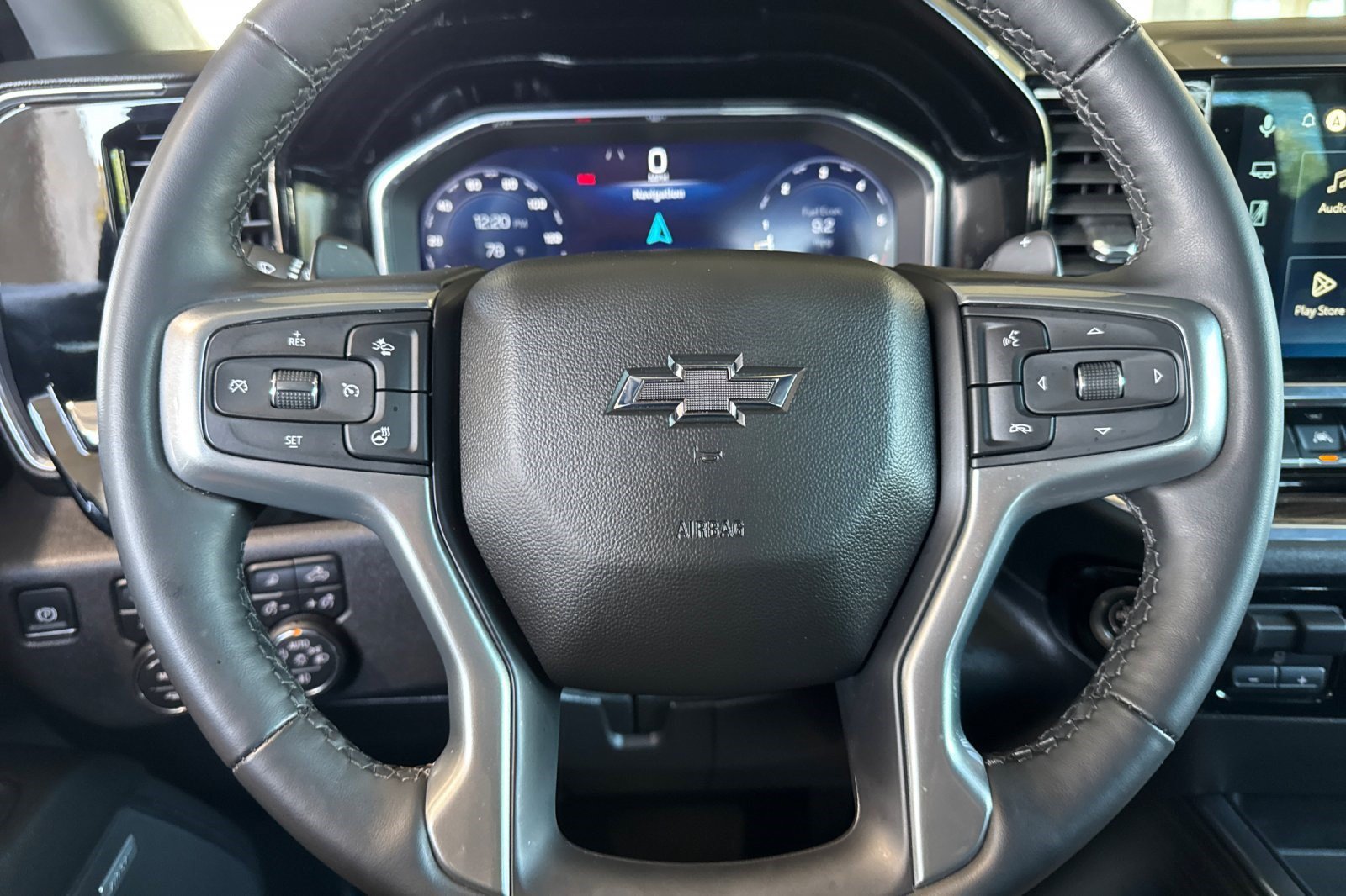 Used 2025 Chevrolet Silverado 1500 LT Trail Boss w/ LT Trail Boss Premium Package AWD/4WD image 11