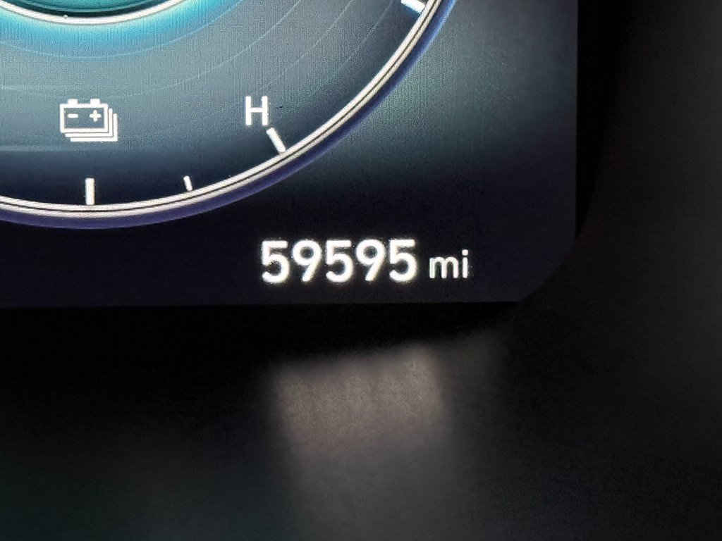 Used 2022 Hyundai Santa Fe Limited image 45