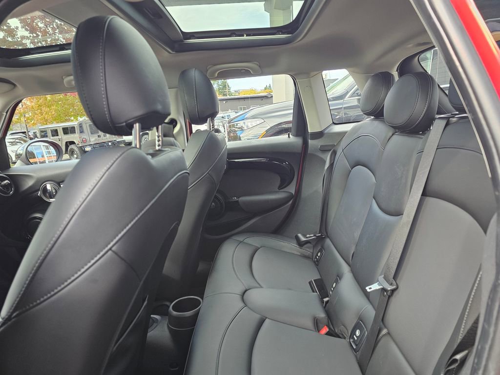 Used 2019 MINI Cooper S w/ Signature Upholstery Package FWD image 19