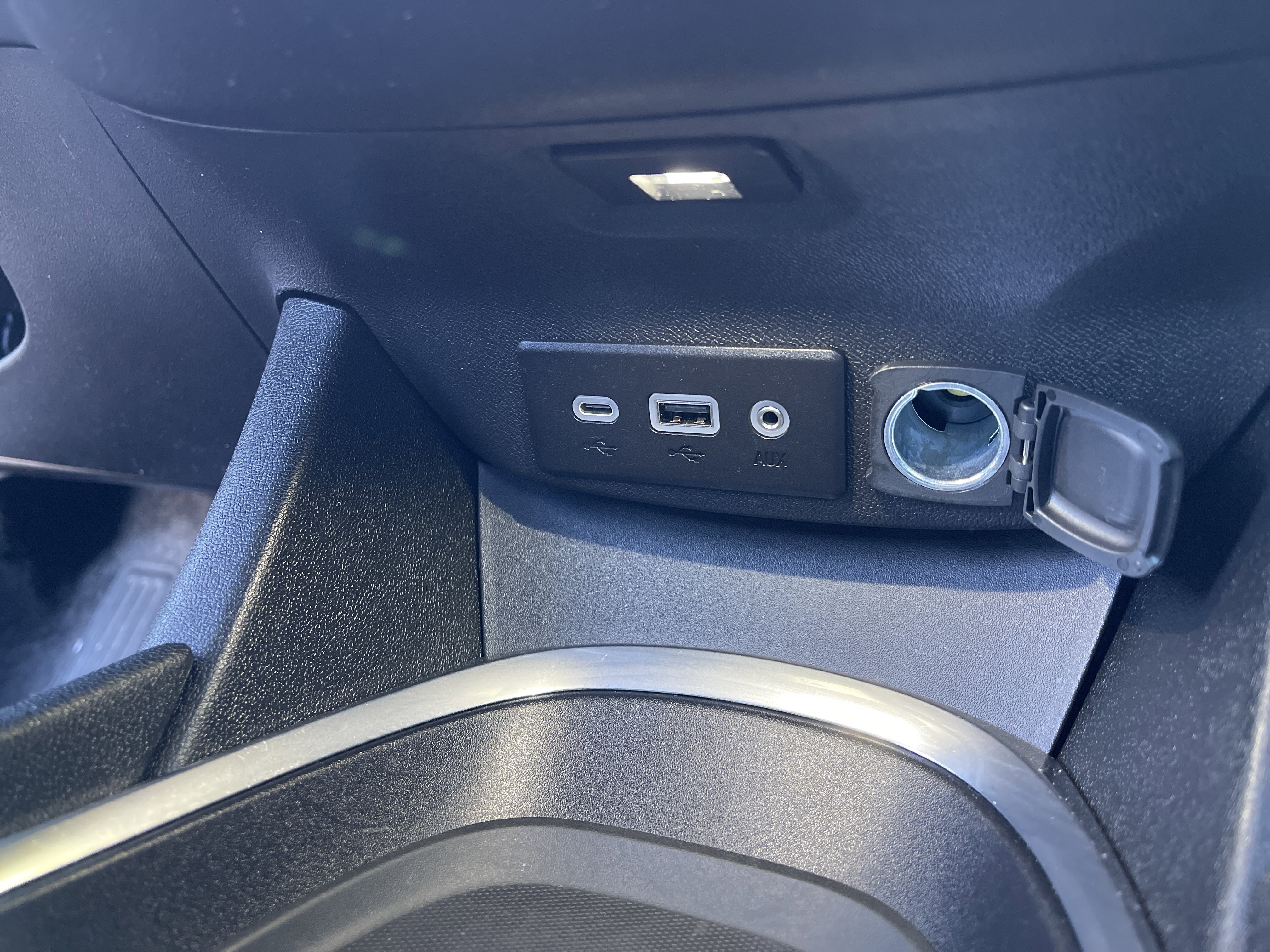 Used 2022 Chevrolet Malibu LT image 29