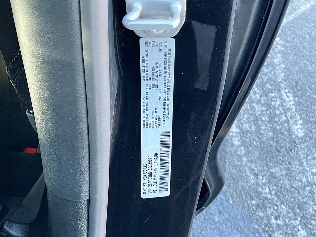 Certified 2025 Chrysler Pacifica Select image 28