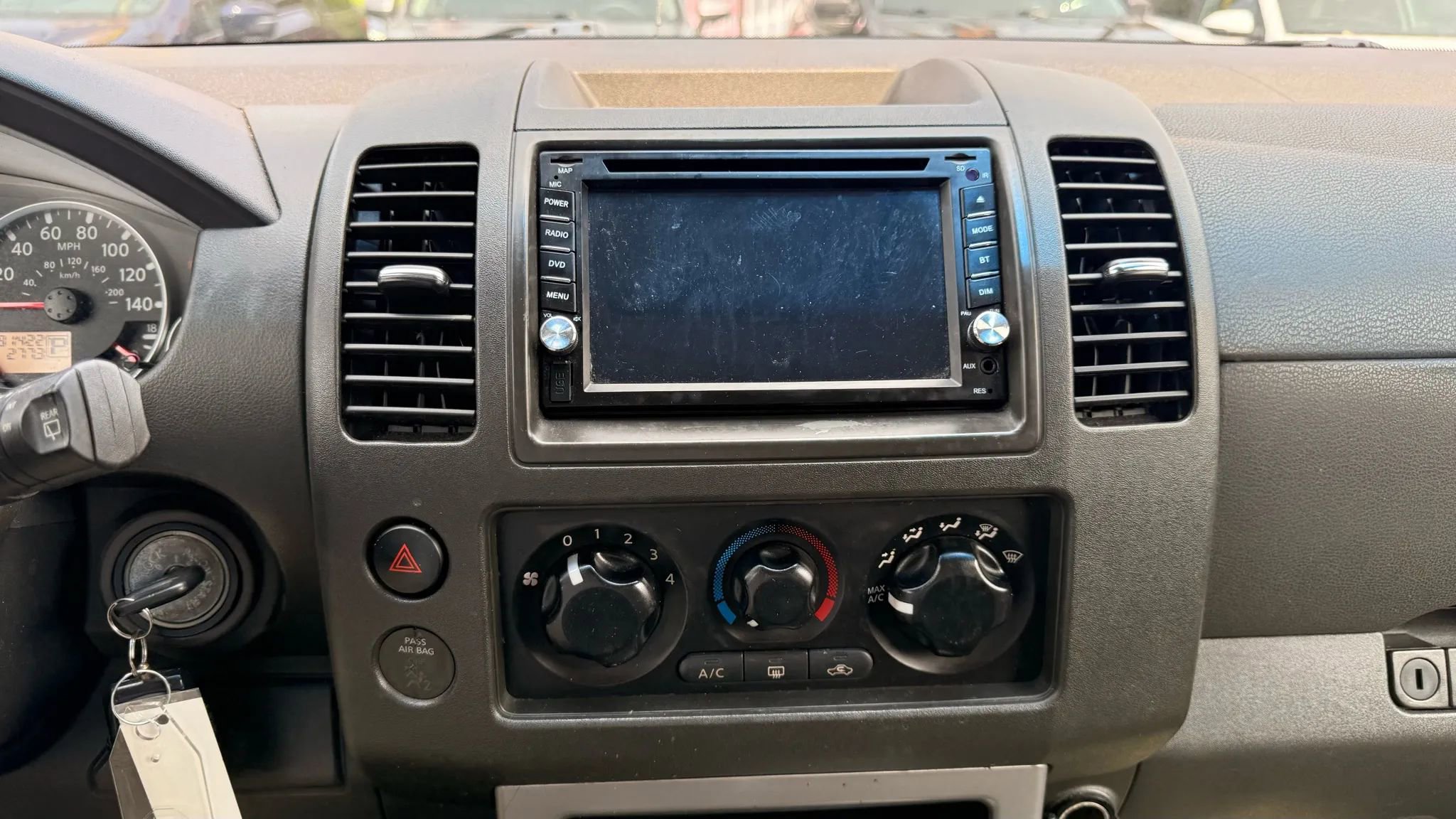 Used 2008 Nissan Pathfinder S image 21