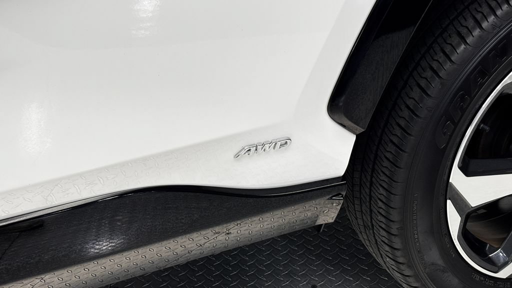 Used 2023 Toyota RAV4 SE w/ Weather & Moonroof Package AWD/4WD image 7