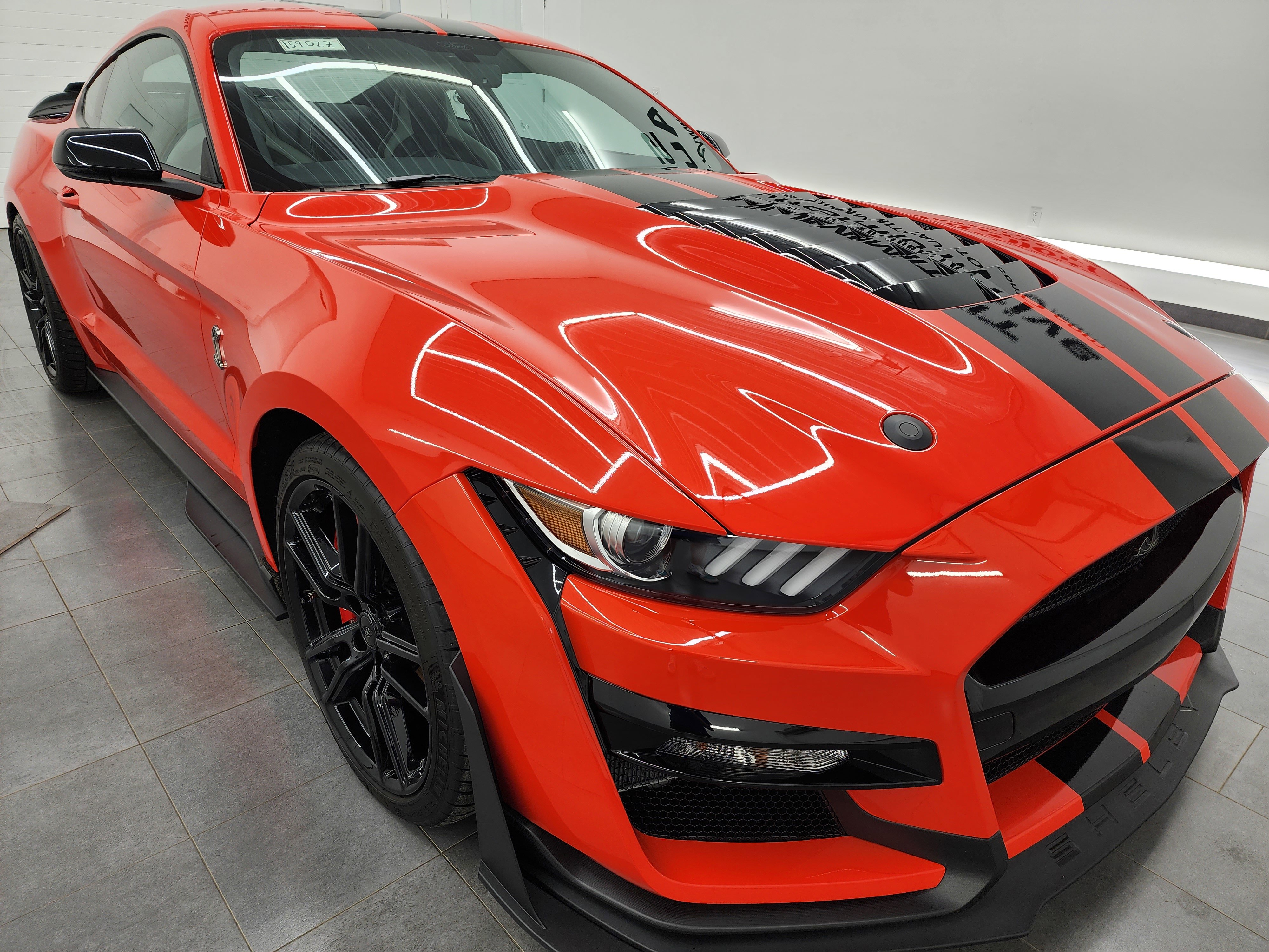 Used 2022 Ford Mustang Shelby GT500 w/ Technology Package image 2