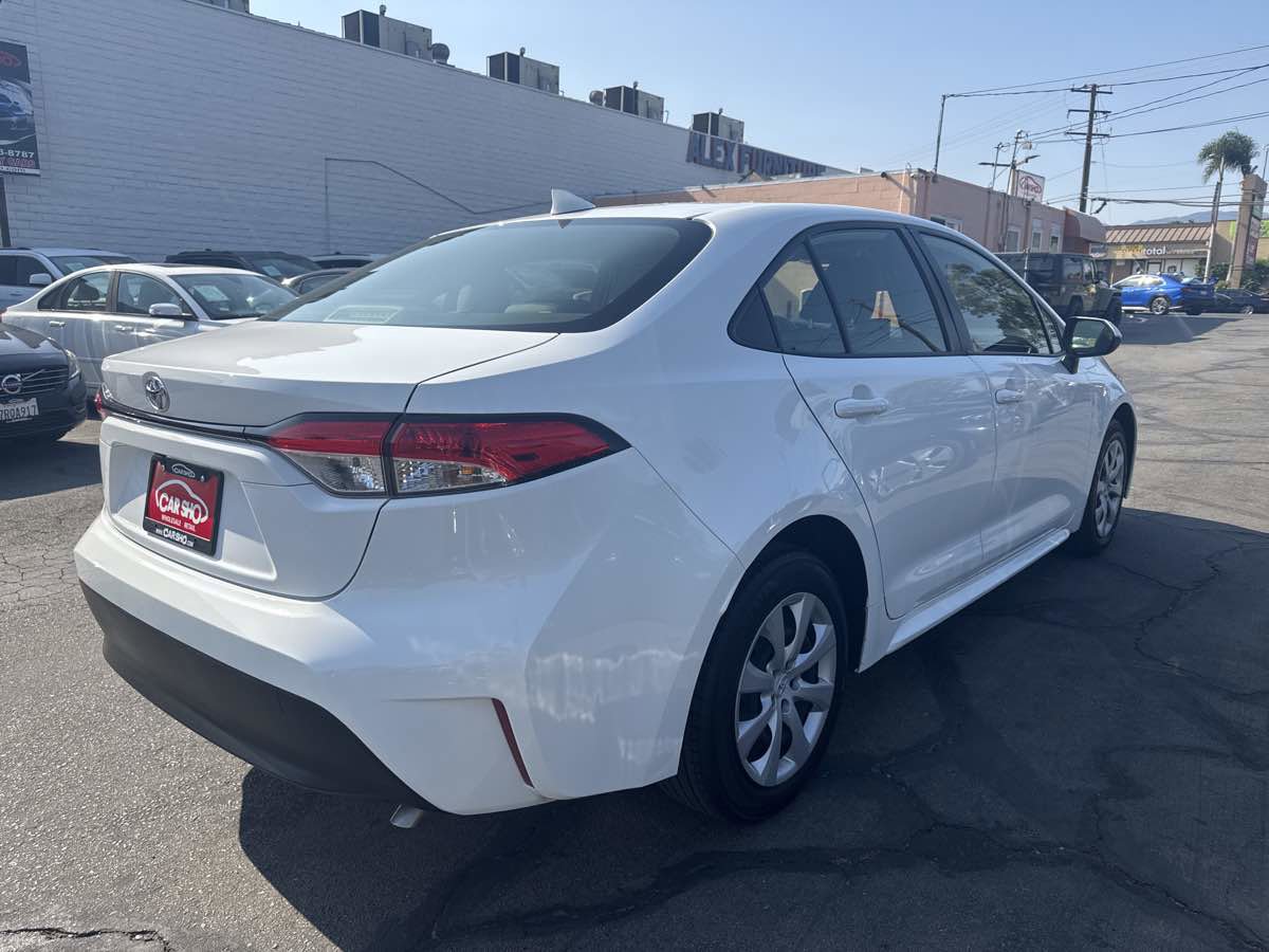 Used 2024 Toyota Corolla LE image 7