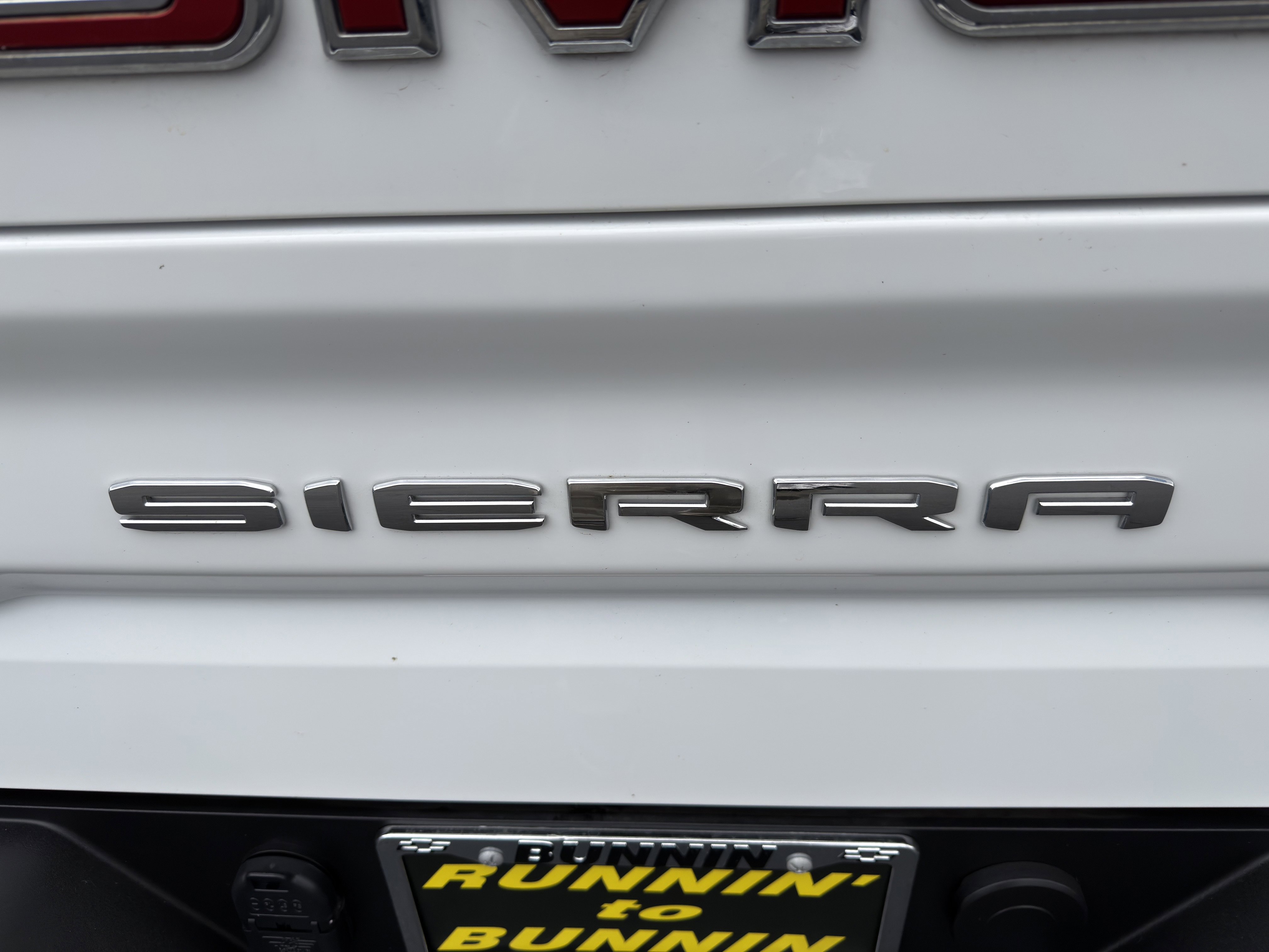 Used 2026 GMC Sierra 1500 SLT RWD image 47