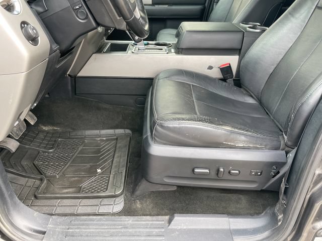 Used 2016 Ford Expedition Limited AWD/4WD image 9