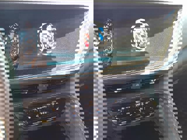 Used 2023 Buick Envision Essence w/ Sport Touring Package image 10