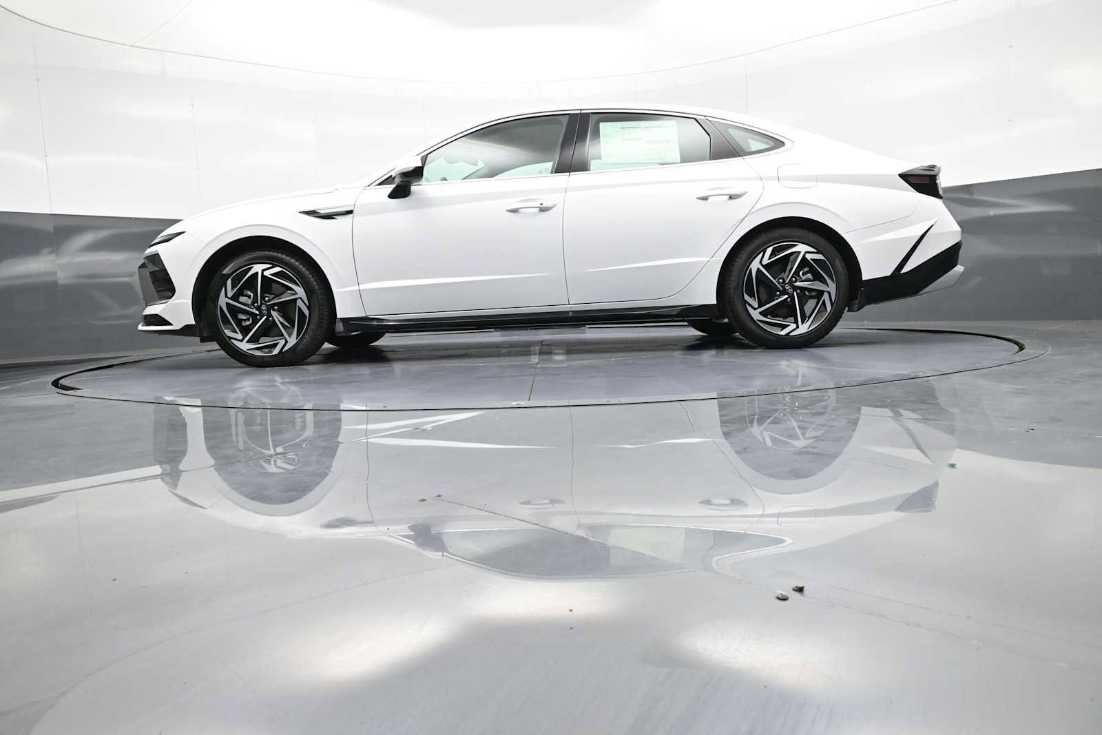 New 2026 Hyundai Sonata SEL FWD image 31