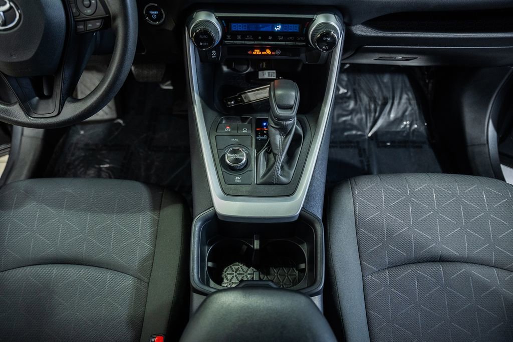 Used 2025 Toyota RAV4 XLE image 23