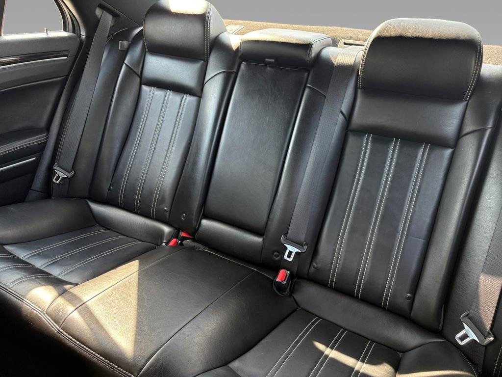 Used 2021 Chrysler 300 S image 4