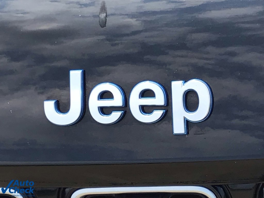 Used 2023 Jeep Grand Cherokee Summit w/ Advanced Protech Group IV image 40