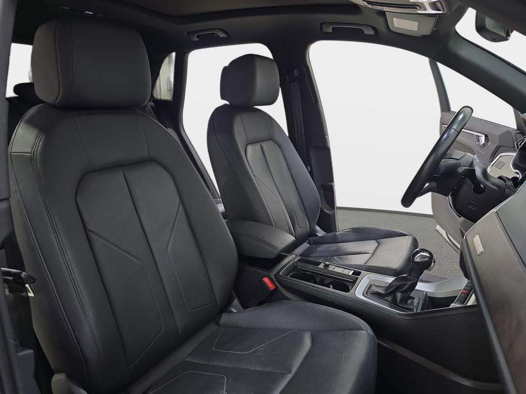 Used 2022 Audi Q3 2.0T Premium Plus image 12