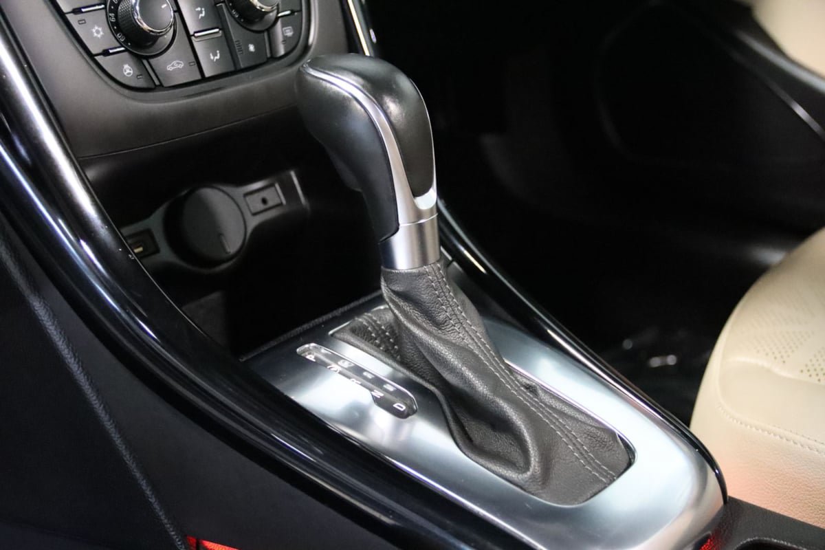 Used 2018 Buick Cascada Premium FWD image 49