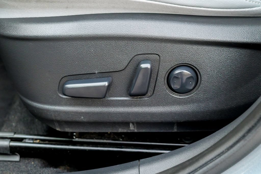 Used 2019 Hyundai Kona Limited AWD/4WD image 24