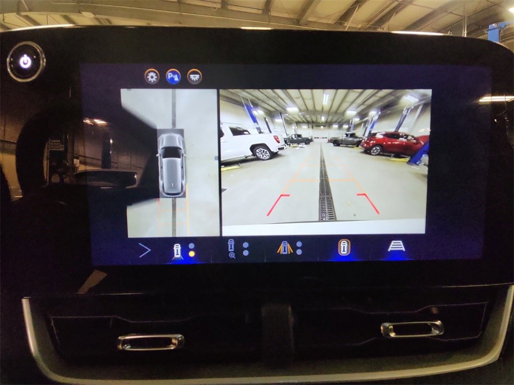 Certified 2025 Chevrolet Equinox LT w/ Safety and Technology Package image 18