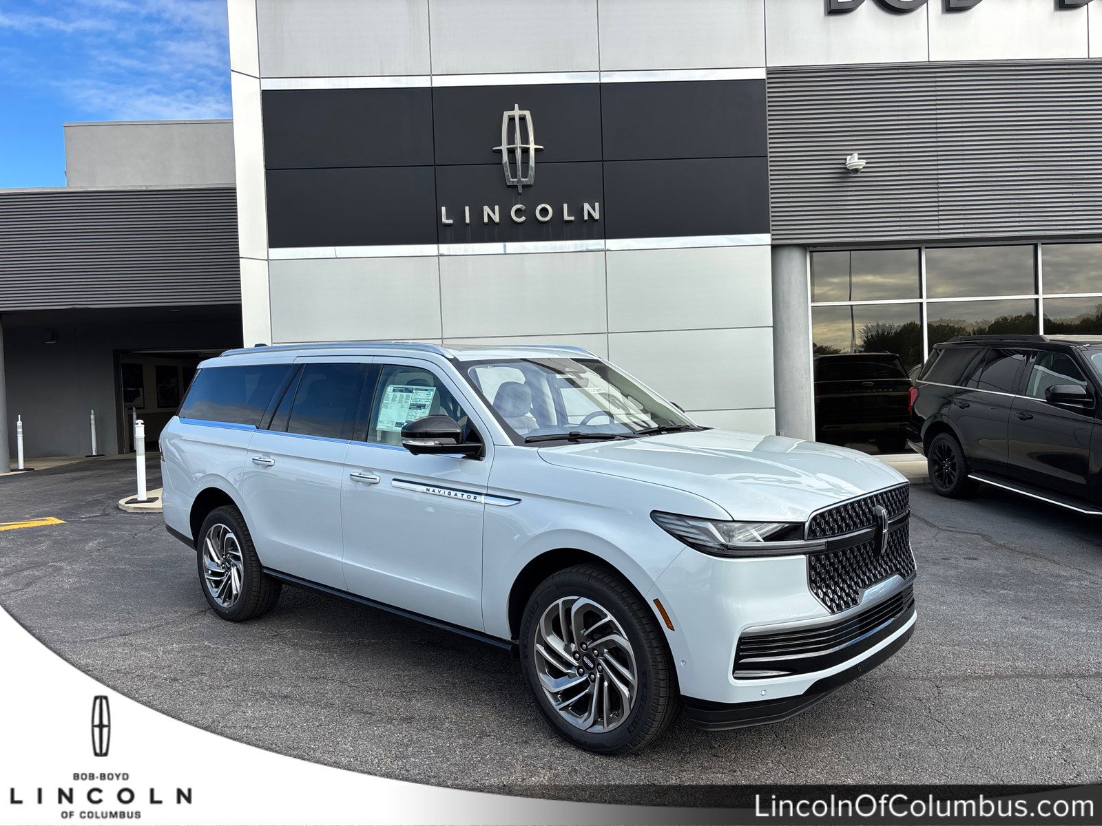 New 2025 Lincoln Navigator L Reserve image 1