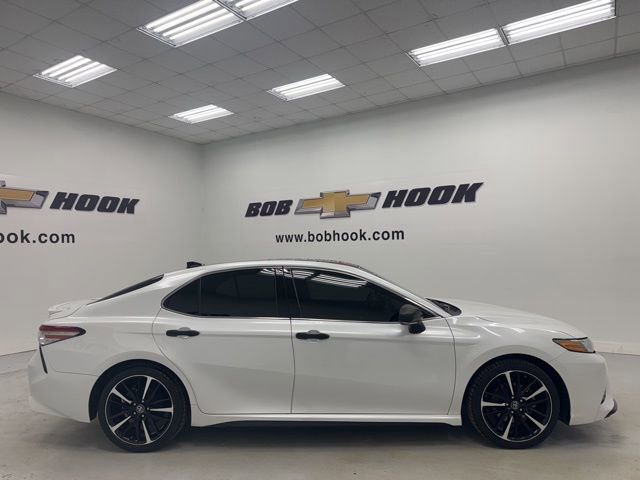 Used 2019 Toyota Camry XSE FWD image 4