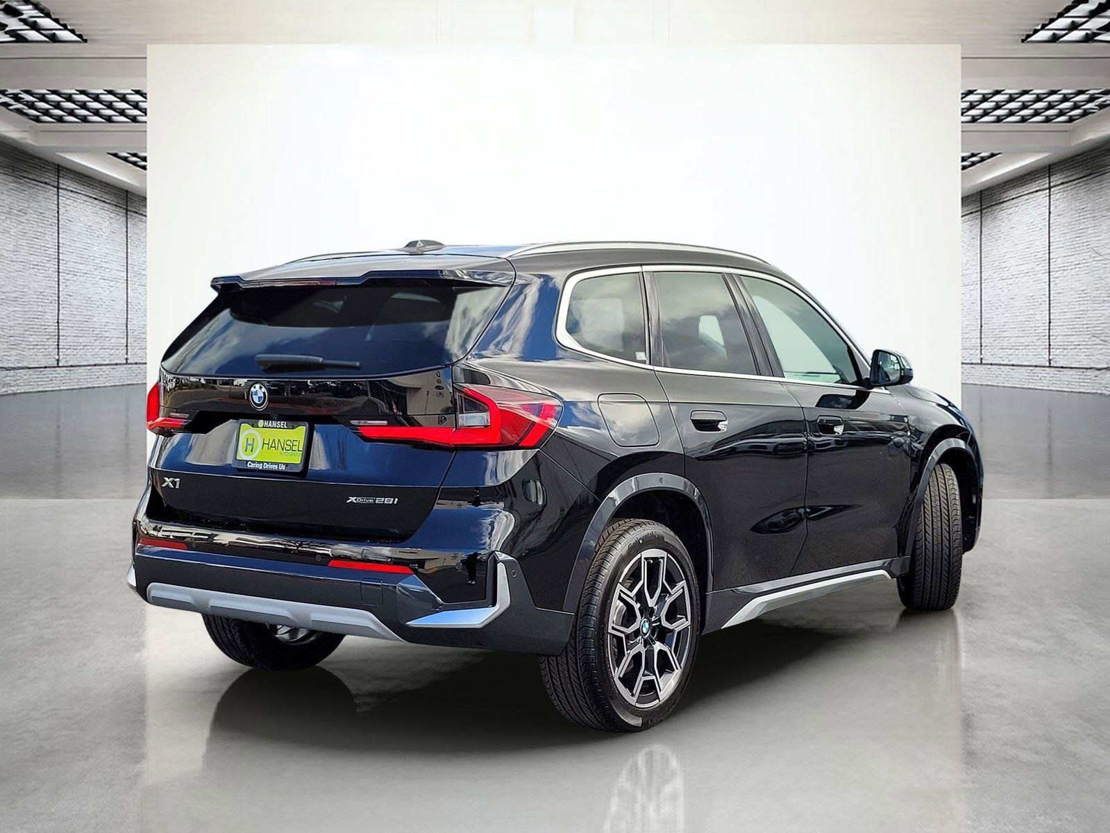 New 2026 BMW X1 xDrive28i w/ Convenience Package image 6