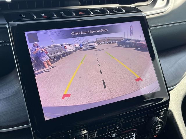 Used 2022 Jeep Grand Cherokee Limited image 32