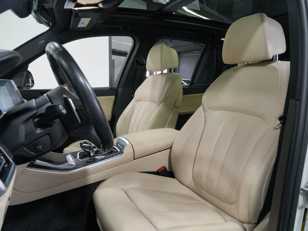 Used 2022 BMW X5 M50i w/ Executive Package AWD/4WD image 34
