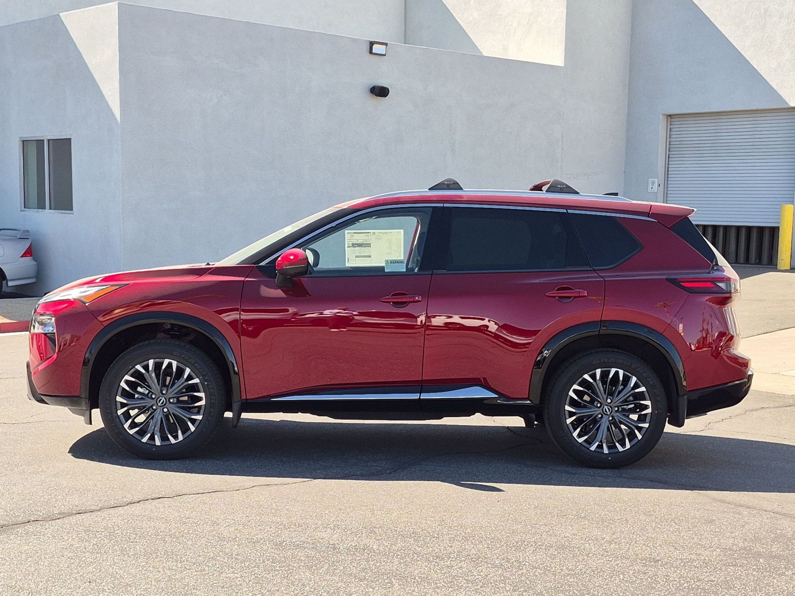 New 2026 Nissan Rogue Platinum AWD/4WD image 3