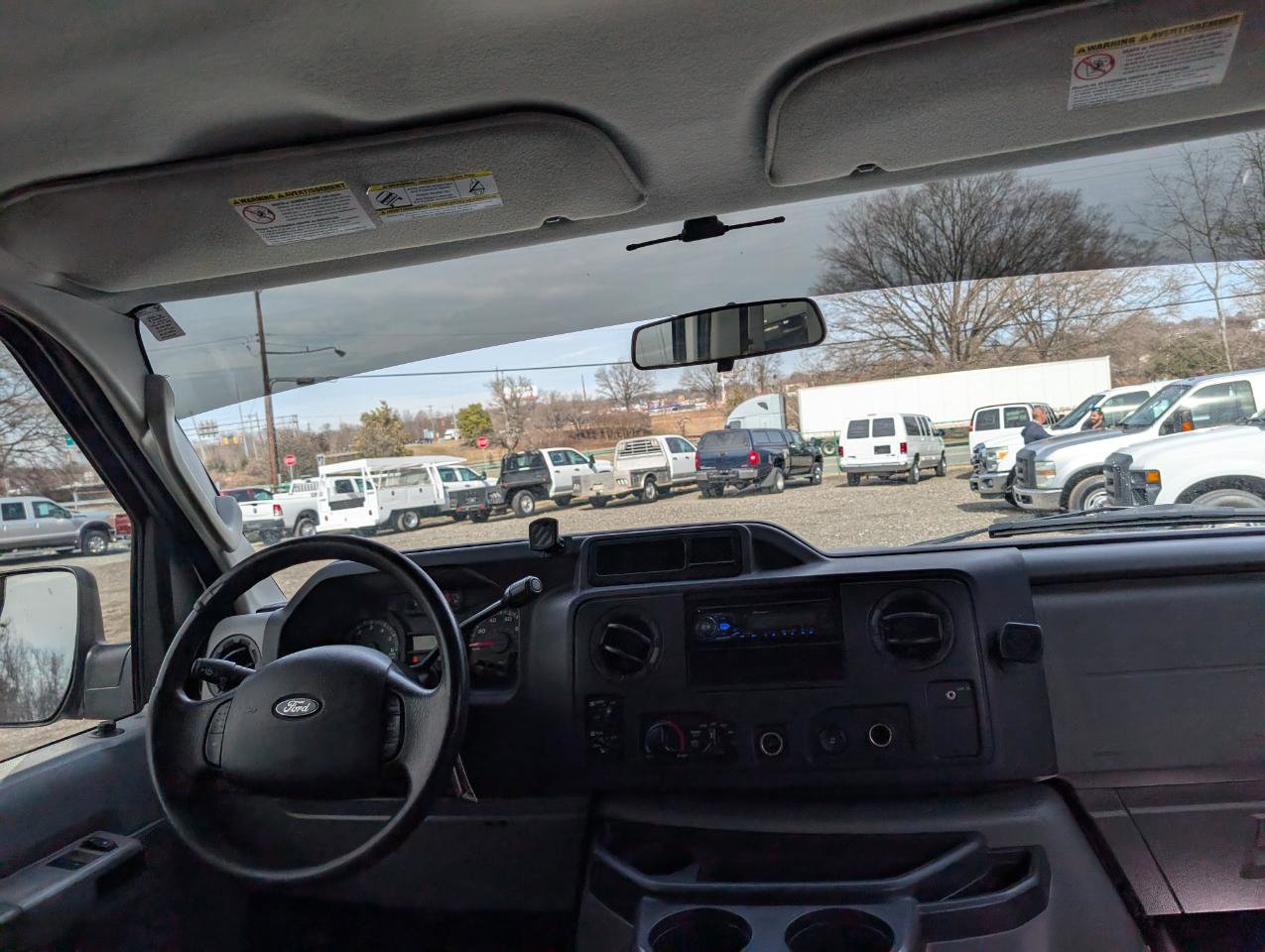 Used 2011 Ford E-350 and Econoline 350 XLT image 15