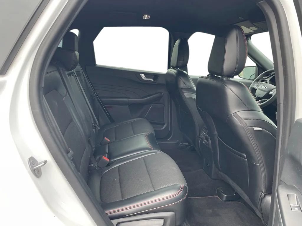 Used 2023 Ford Escape ST-Line Select AWD/4WD image 13