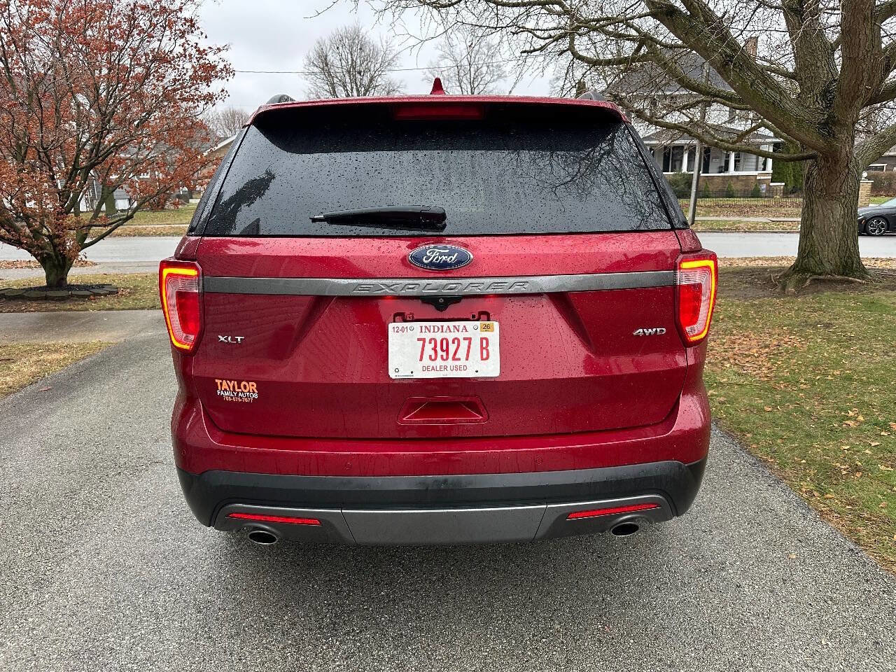 Used 2017 Ford Explorer XLT w/ Equipment Group 202A image 6