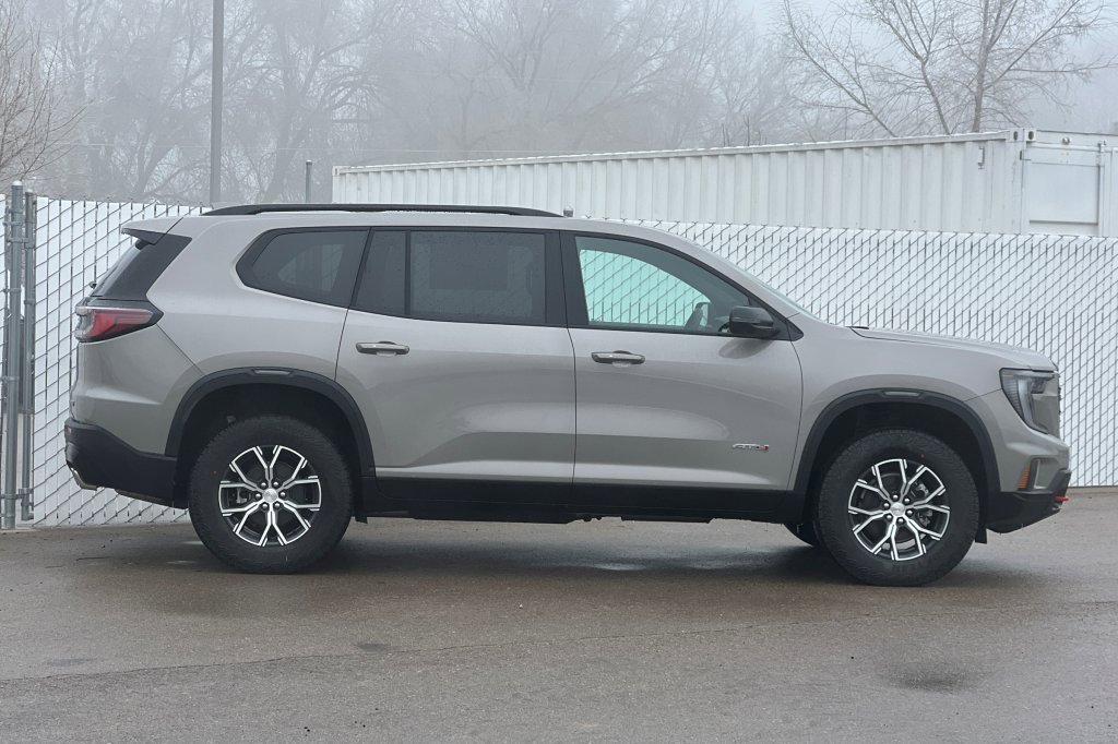 New 2026 GMC Acadia AT4 w/ Luxury Package image 3