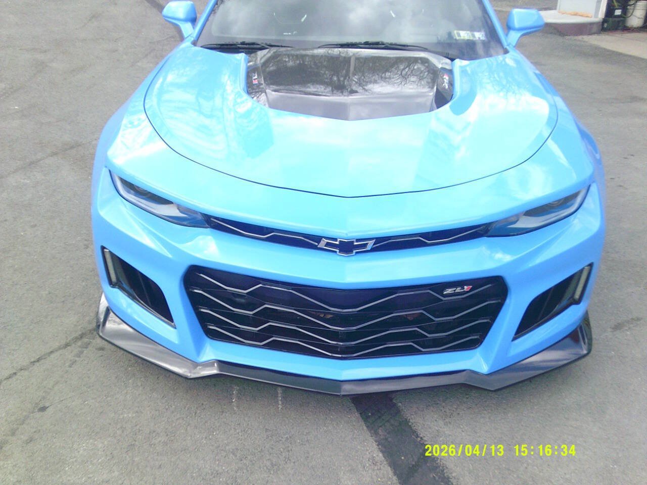 Used 2022 Chevrolet Camaro ZL1 RWD image 2