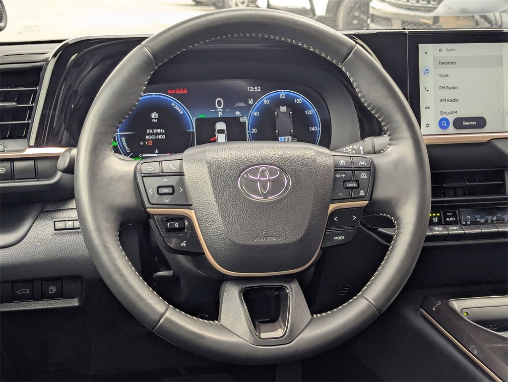 Used 2024 Toyota Crown Limited image 22