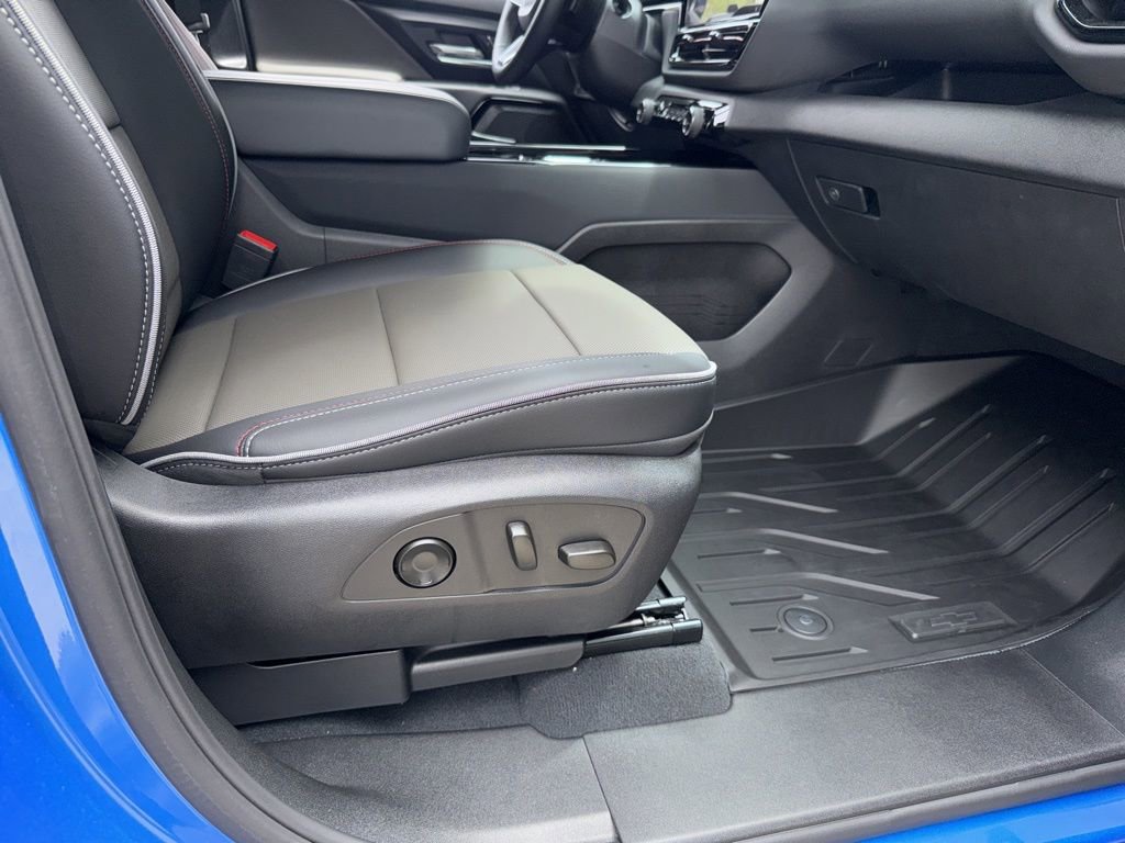 Used 2026 Chevrolet Silverado EV Trail Boss image 21