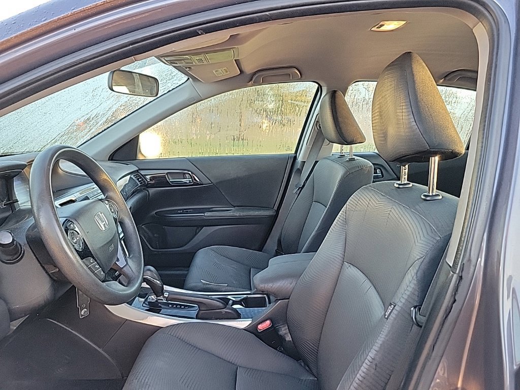 Used 2016 Honda Accord LX image 6
