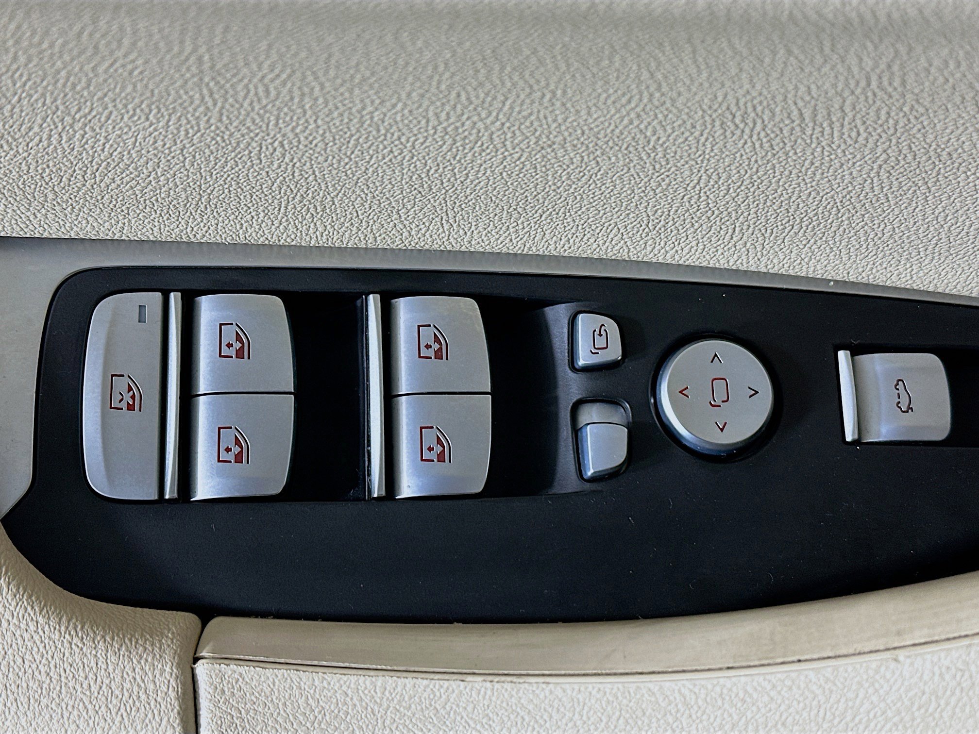 Used 2023 BMW X3 sDrive30i w/ Convenience Package image 14