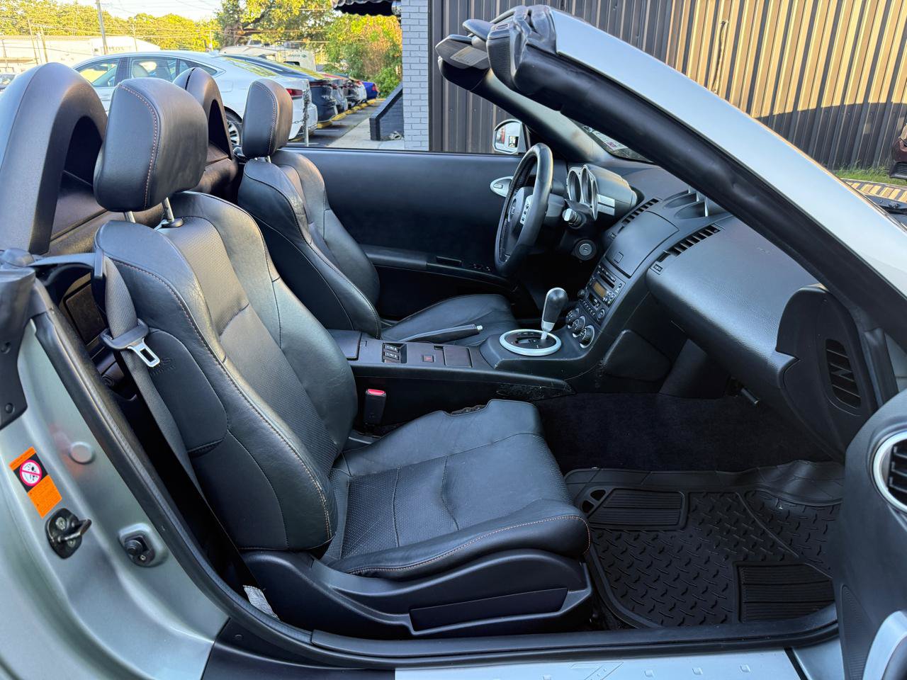 Used 2004 Nissan 350Z Touring RWD image 27
