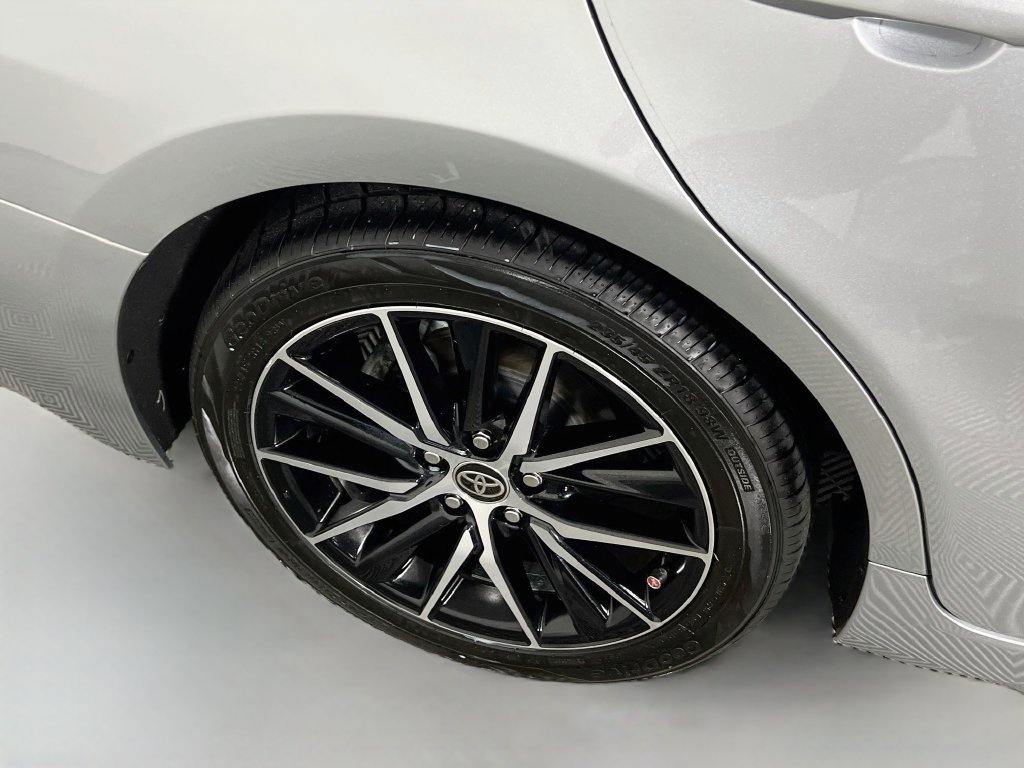 Used 2022 Toyota Camry SE w/ Audio Upgrade Package FWD image 11