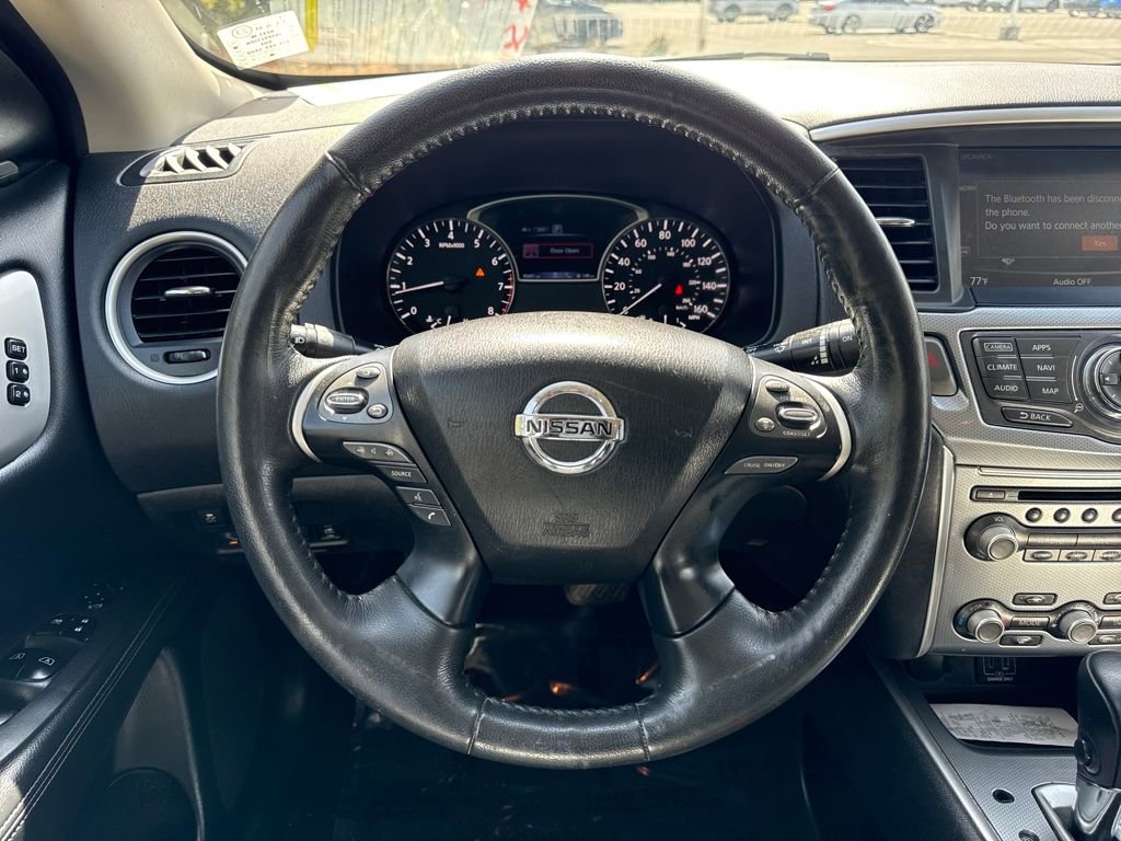 Used 2020 Nissan Pathfinder SL image 11