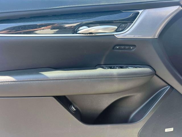 Used 2022 Cadillac XT5 Premium Luxury w/ Technology Package image 17