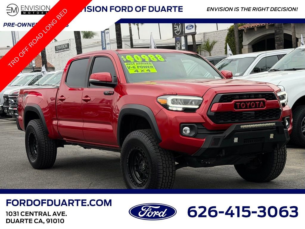 Used 2022 Toyota Tacoma TRD Off-Road image 2