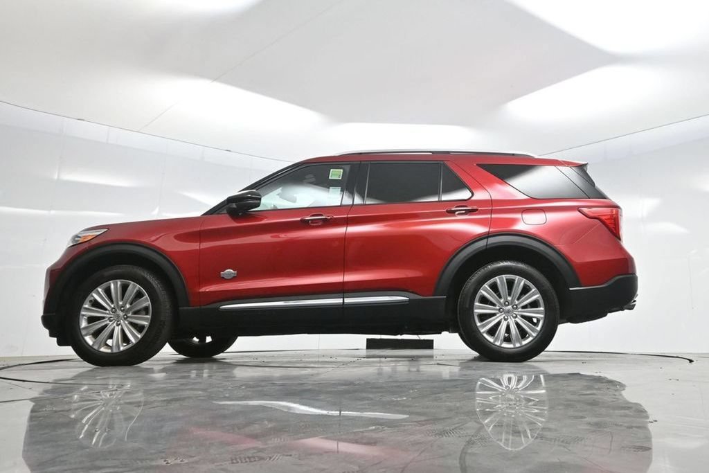 Used 2024 Ford Explorer King Ranch w/ Technology Package AWD/4WD image 67